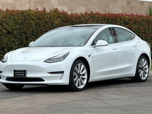Used 2020 Tesla Model 3 RWD image 8