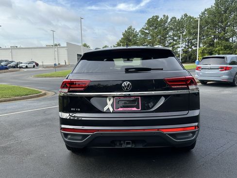 Used 2023 Volkswagen Atlas Cross Sport SE FWD image 9