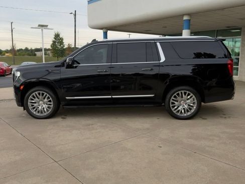 Used 2024 GMC Yukon XL Denali w/ Max Trailering Package AWD/4WD image 2