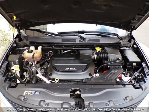 Used 2017 Chrysler Pacifica Touring-L Plus image 66