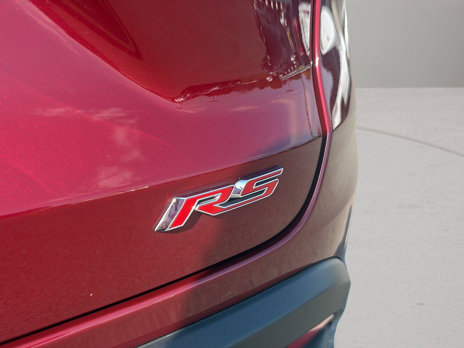 Used 2025 Chevrolet Trax RS FWD image 46