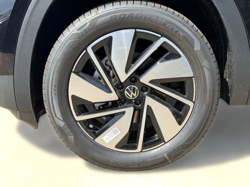 New 2026 Volkswagen Atlas SEL image 10