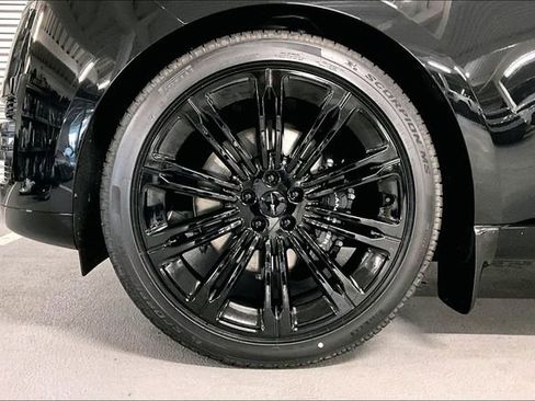 New 2026 Land Rover Range Rover Long Wheelbase SE image 10