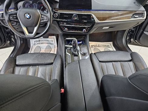 Used 2018 BMW 530e image 30