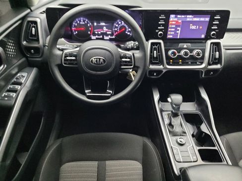 Used 2021 Kia Sorento LX AWD/4WD image 22