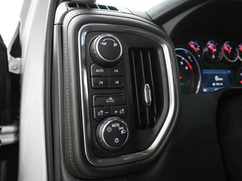 Used 2019 Chevrolet Silverado 1500 LT w/ All-Star Edition AWD/4WD image 26