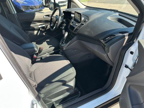 Used 2022 Ford Transit Connect XLT FWD image 16