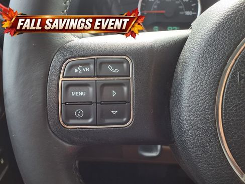 Used 2013 Jeep Wrangler Unlimited Sahara w/ Connectivity Group AWD/4WD image 18