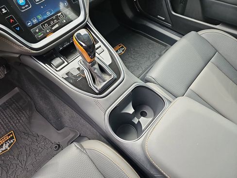 Used 2025 Subaru Outback Wilderness AWD/4WD image 30