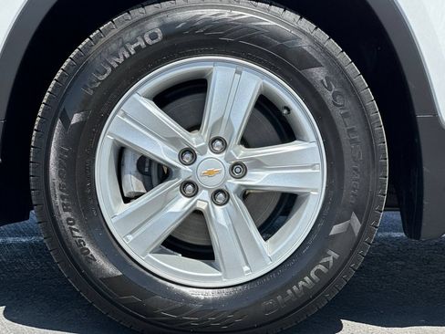 Used 2020 Chevrolet Trax LS FWD image 24