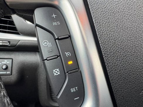 Used 2017 Chevrolet Traverse Premier image 17