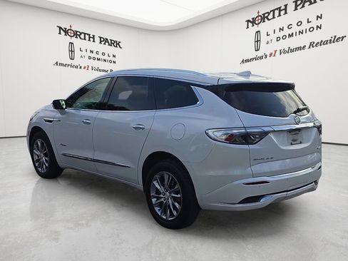 Used 2022 Buick Enclave Avenir w/ Avenir Technology Package FWD image 3