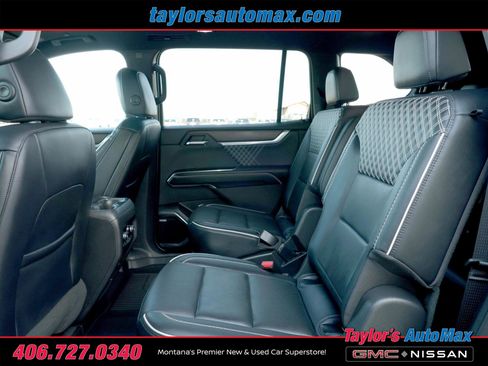 Used 2024 GMC Acadia Denali image 6