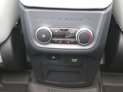 New 2026 Ford Explorer Platinum AWD/4WD image 18