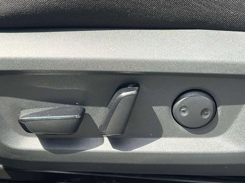 Used 2023 Nissan Rogue SV AWD/4WD image 20
