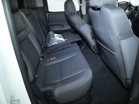 Certified 2024 Nissan Frontier SV w/ Hardbody Edition AWD/4WD image 32