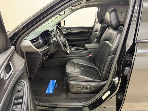 Used 2021 Jeep Grand Cherokee L Limited AWD/4WD image 21
