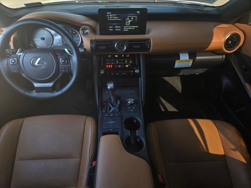Used 2025 Lexus IS 300 F Sport RWD image 10