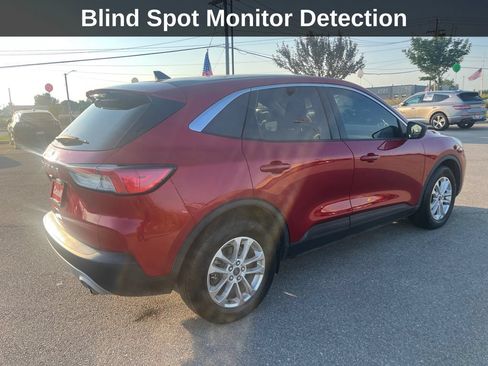 Used 2022 Ford Escape SE w/ Convenience Package FWD image 6