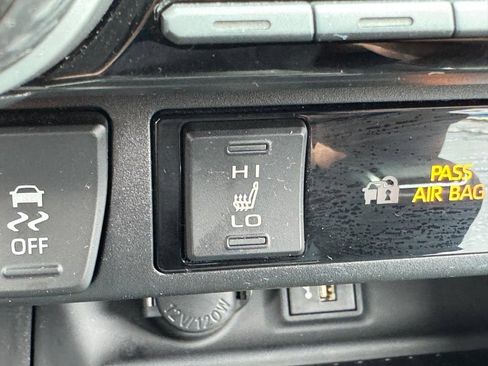 Used 2023 Toyota RAV4 XSE AWD/4WD image 29