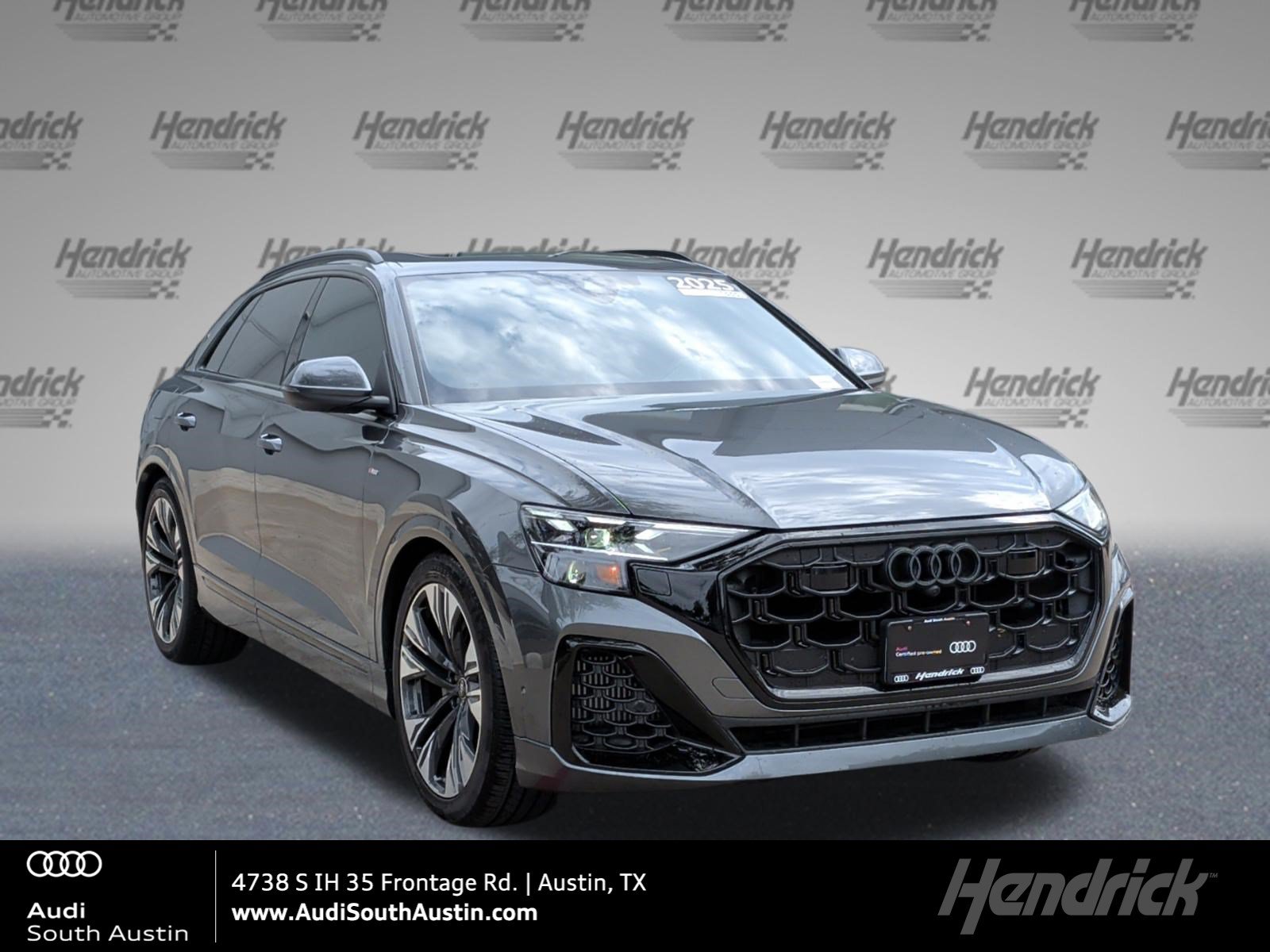 Certified 2025 Audi Q8 Prestige AWD/4WD image 1