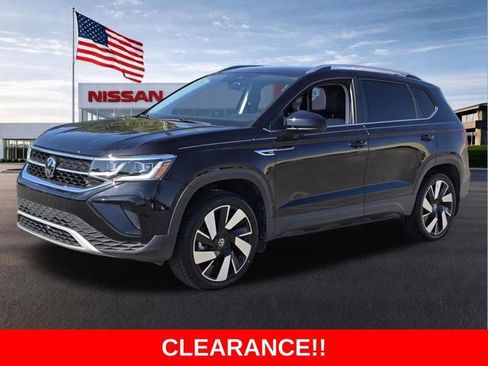 Used 2024 Volkswagen Taos SEL AWD/4WD image 1