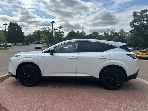 New 2025 Nissan Murano SV image 3