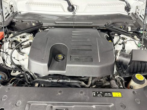 Used 2022 Land Rover Defender 110 X-Dynamic HSE AWD/4WD image 32