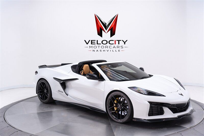 Used 2025 Chevrolet Corvette Z06 w/ Stealth Interior Trim Package RWD image 12