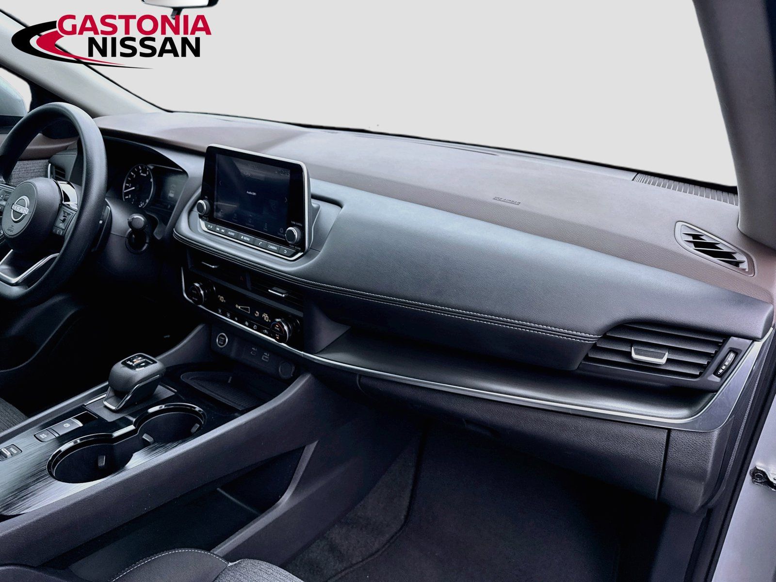 Used 2023 Nissan Rogue SV FWD image 37