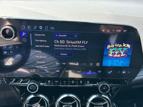 Used 2024 Chevrolet Blazer EV LT AWD/4WD image 28