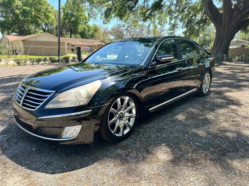 Used 2013 Hyundai Equus Signature RWD image 1