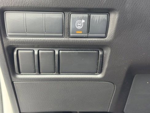 Used 2024 Nissan Armada SV image 28