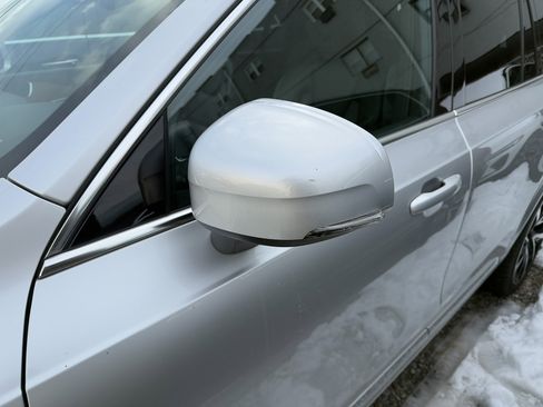 Used 2021 Volvo XC90 T6 Momentum image 12