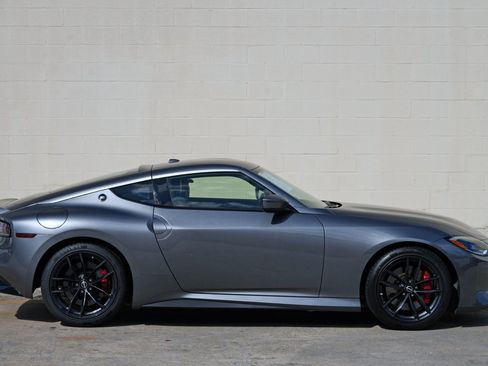 Used 2025 Nissan Z Performance w/ Floor Mat Package RWD image 46