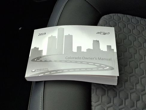 Used 2019 Chevrolet Colorado Z71 image 26