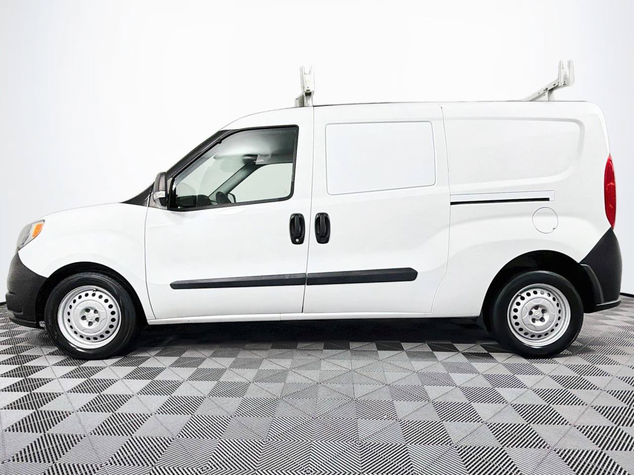 Used 2021 RAM ProMaster City Tradesman FWD image 7
