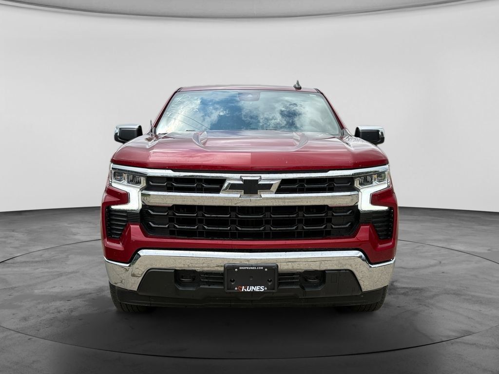 Used 2023 Chevrolet Silverado 1500 LT w/ Z71 Off-Road Package AWD/4WD image 2
