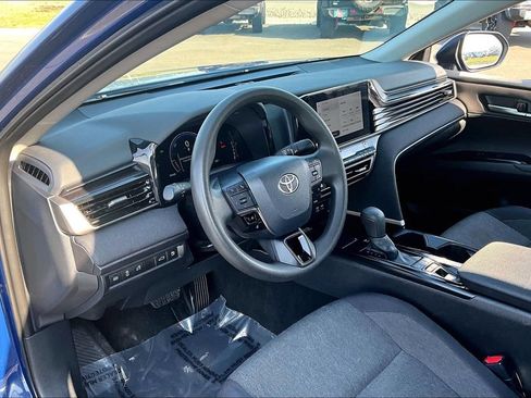 Used 2025 Toyota Camry LE FWD image 14