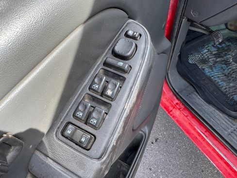 Used 2007 GMC Sierra 2500 SLE w/ Heavy-Duty Power Package image 11