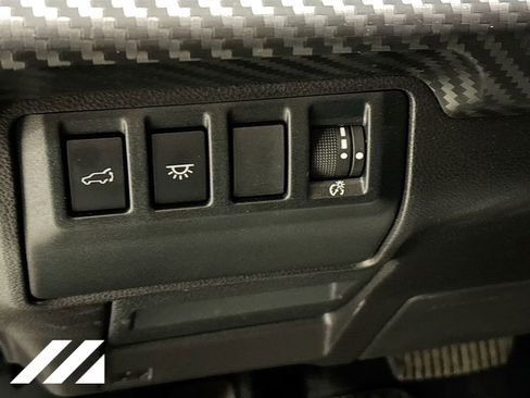 Used 2024 Subaru Ascent Premium w/ Convenience Package image 10