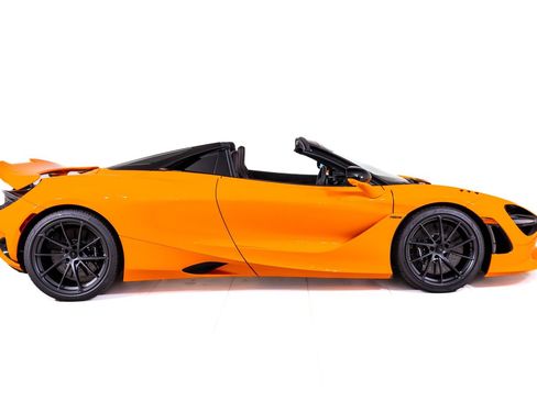 New 2027 McLaren 750S Spider RWD image 8