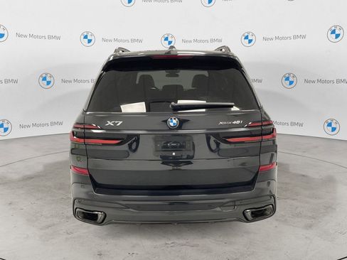Certified 2025 BMW X7 xDrive40i w/ M Sport Package AWD/4WD image 3