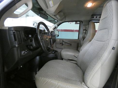Used 2023 Chevrolet Express 2500 w/ Driver Convenience Package RWD image 11