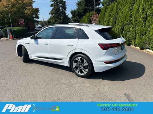 Used 2021 Audi e-tron Premium w/ Convenience Plus Package AWD/4WD image 5