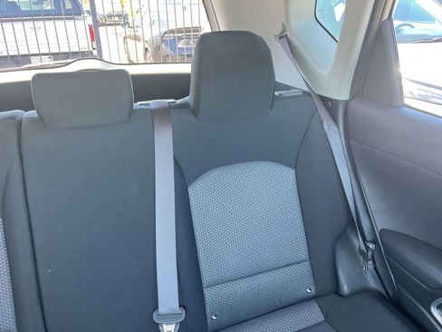 Used 2025 Kia Soul LX w/ LX Technology Package FWD image 21