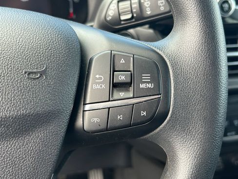 Used 2025 Ford Escape Active AWD/4WD image 18
