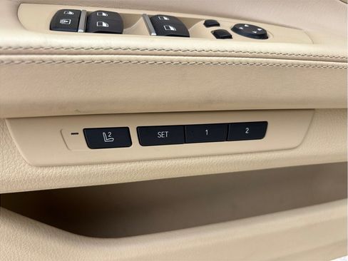 Used 2015 BMW 750Li RWD image 24