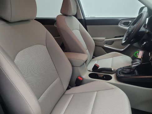 Used 2025 Kia Soul LX image 21