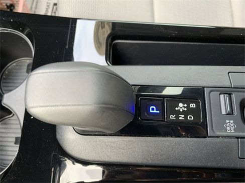Used 2024 Toyota Prius LE image 25